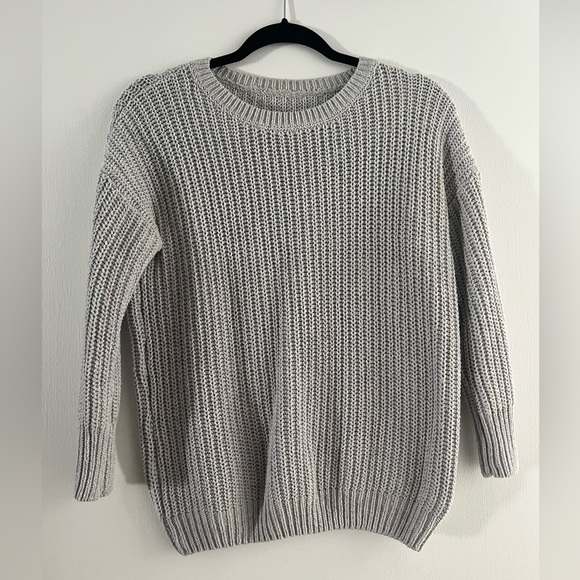 Gray knit crew neck sweater - Picture 1 of 3